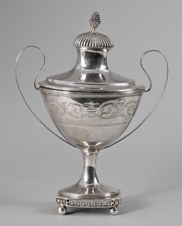 SOCKERSKÅL, silver, Köpenhamn, Danmark, 1790-tal. Vikt 689g.