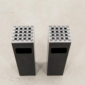 Beck & Jung,  askfat på fot ett par  "Ultima 15", aluminium, Diverse Ting, Malmö.