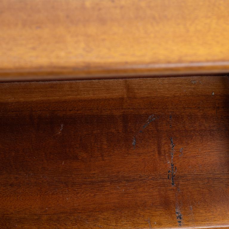 Josef Frank, Wall shelf, model B 2085, Svenskt Tenn.