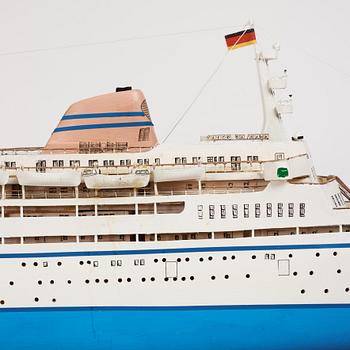 Ship model, T.S.S. Vasco da Gama, built by Gunnar Roempke in 1989.