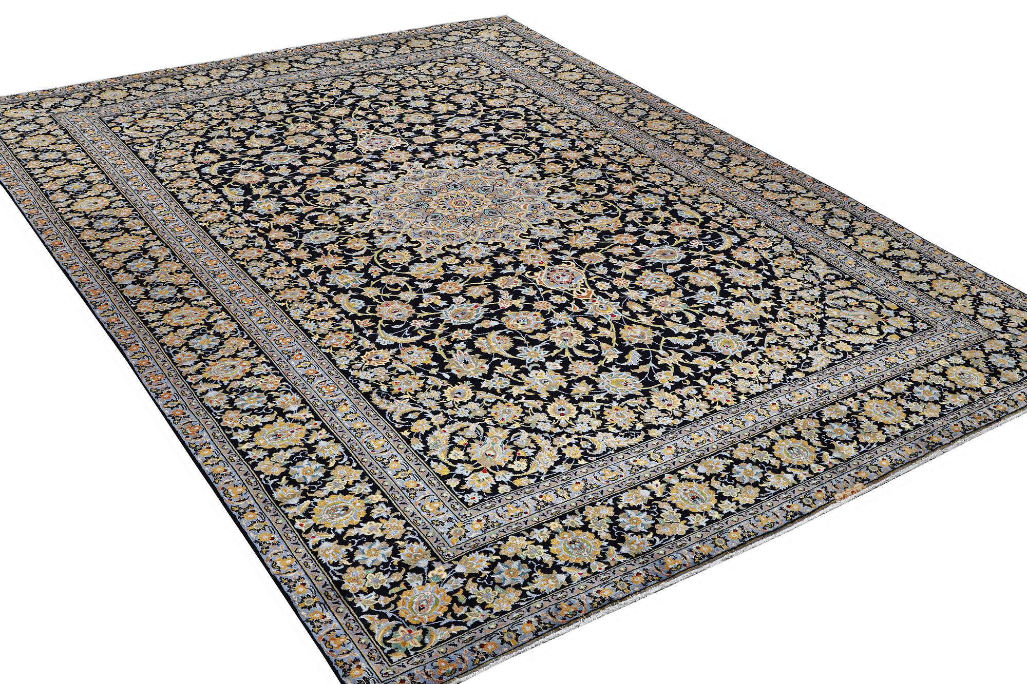 Matta, Keshan, ca 400 x 293 cm.