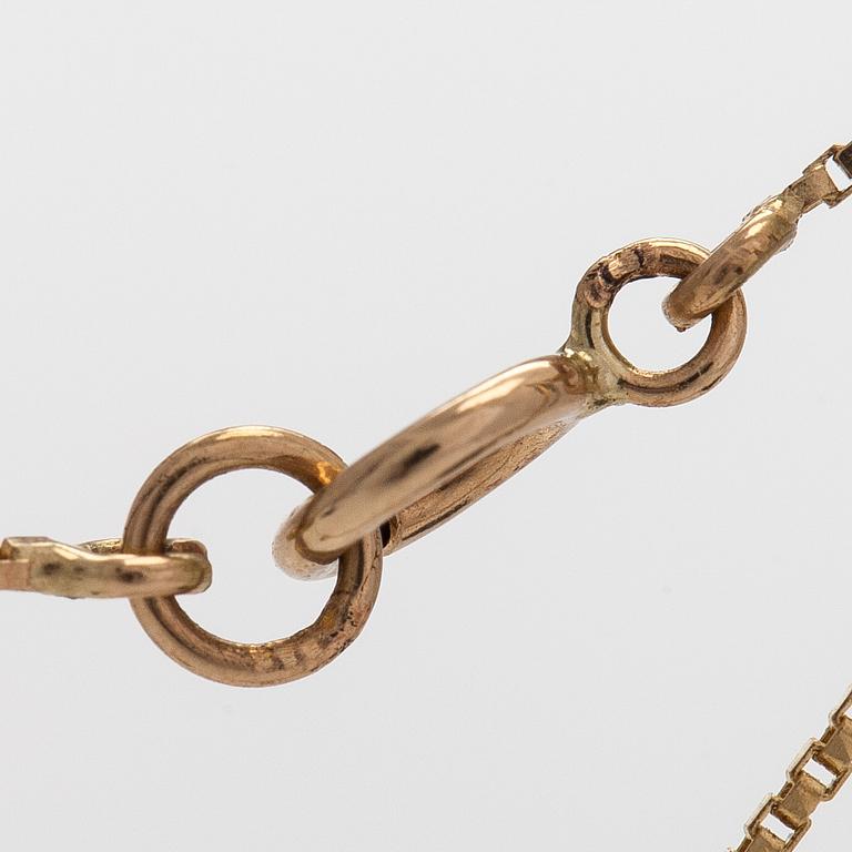 Halsband med hänge, 14K guld, smaragder och vita safirer. IGI sertifikat medföljer.