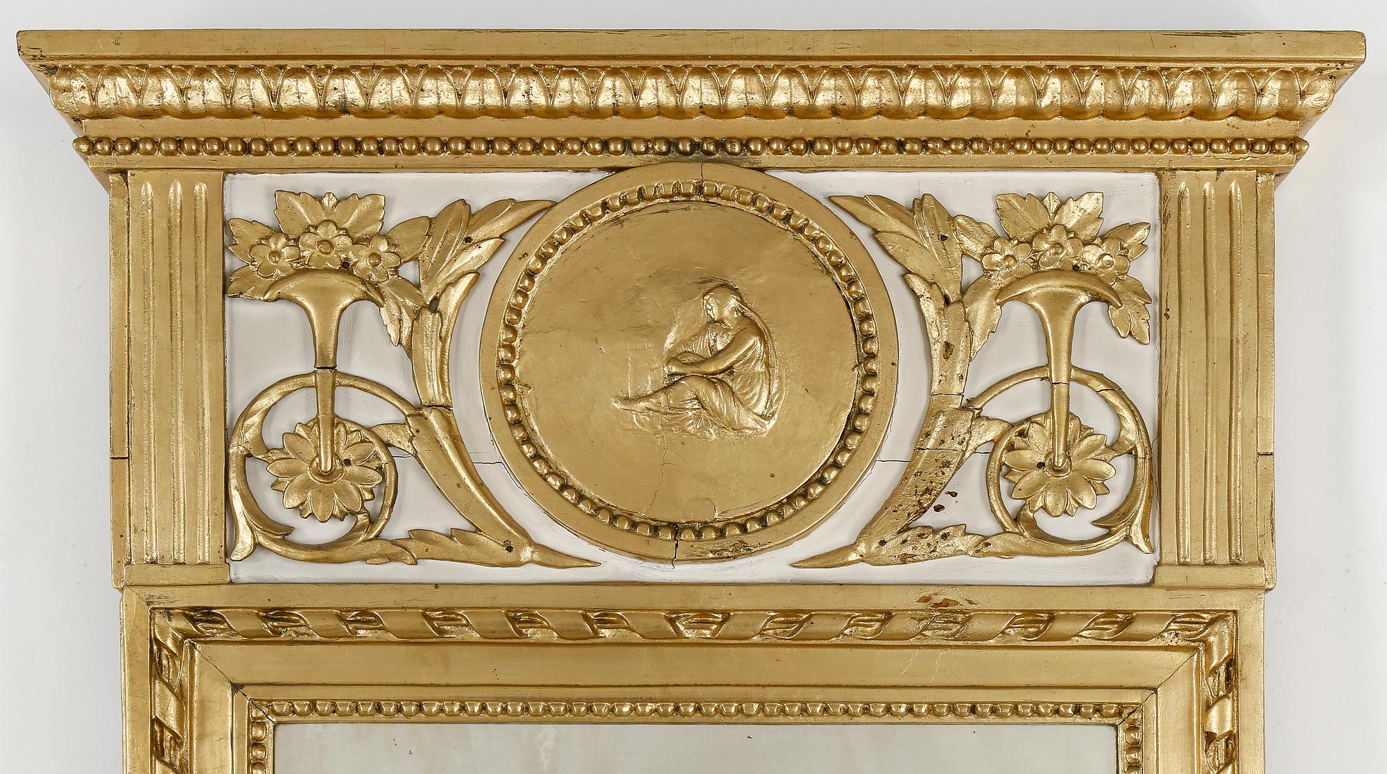 SPEGEL, sengustaviansk, omkring 1800.