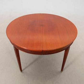 Dining table, Gustavian style, mid-20th century.