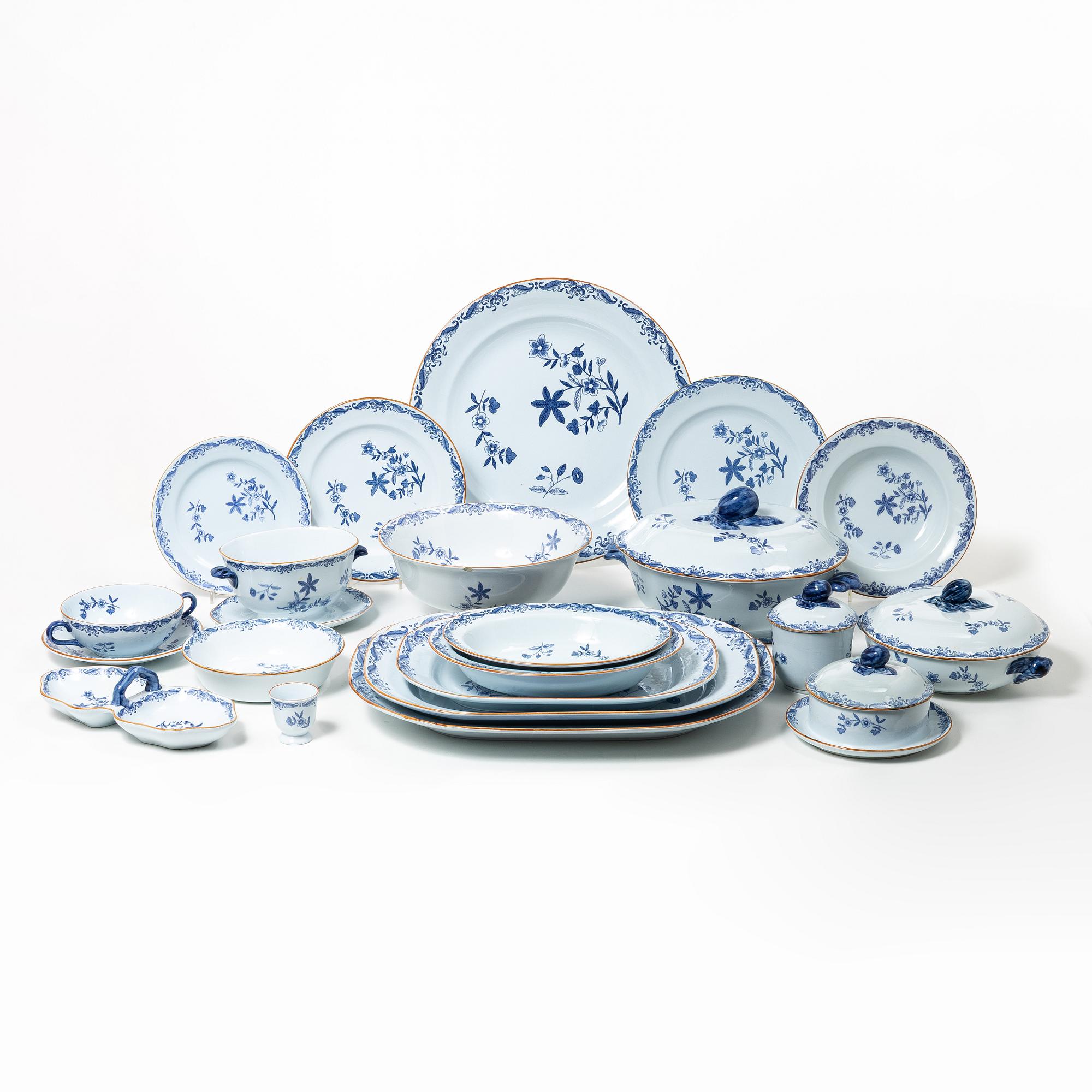 A Swedish Rörstrand 'Ostindia' dinner service, late 20th century and 21st century. (102 pieces).