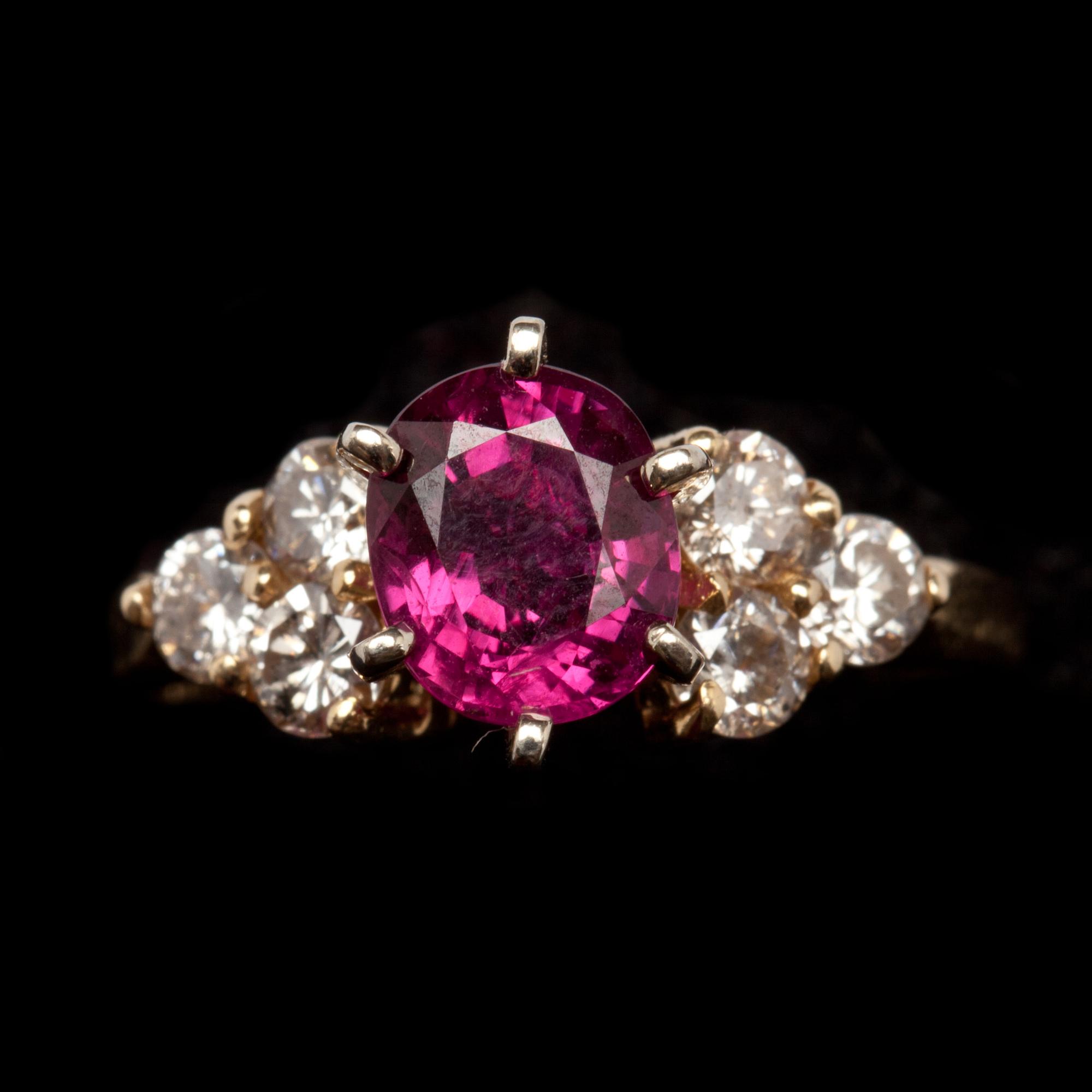 RING, 14k guld med diamanter och rubin.