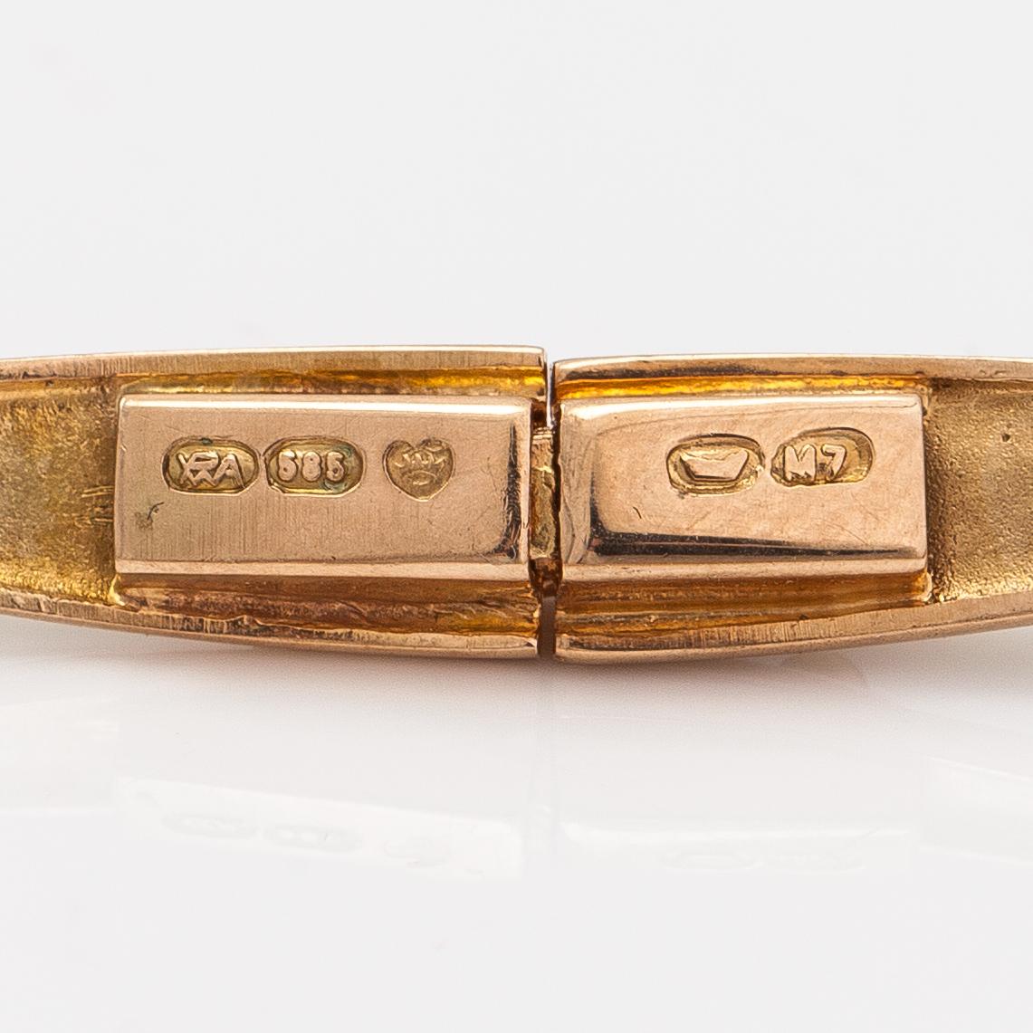 Björn Weckström, A 14K gold bracelet "Relief". Lapponia 1965.