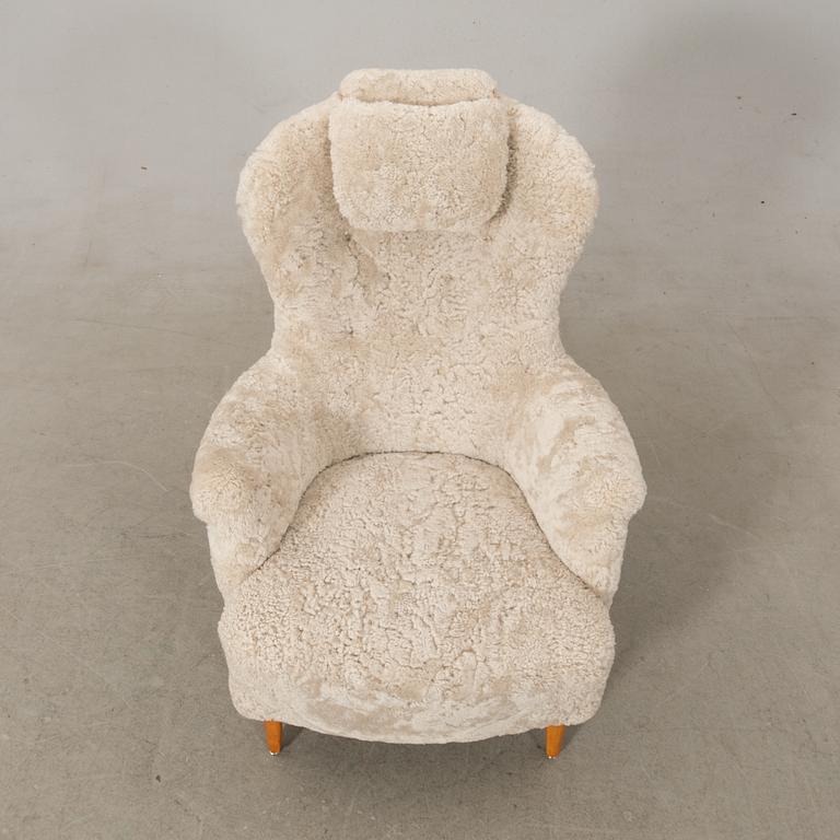 Carl Malmsten, Armchair "Farmor", second half of the 20th century.
