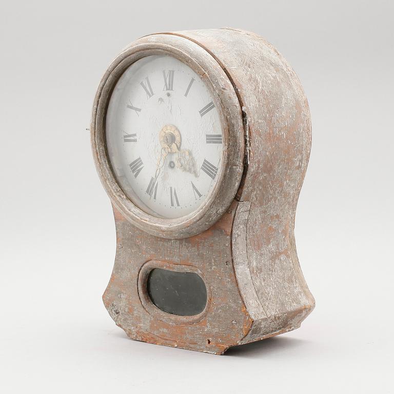 VÄGGUR, gustaviansk, omkring år 1800.