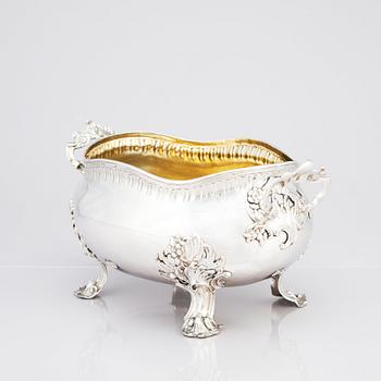 Daniel Lundgren, terrin med lock, silver (verksam Reval 1771-83). Rokoko.