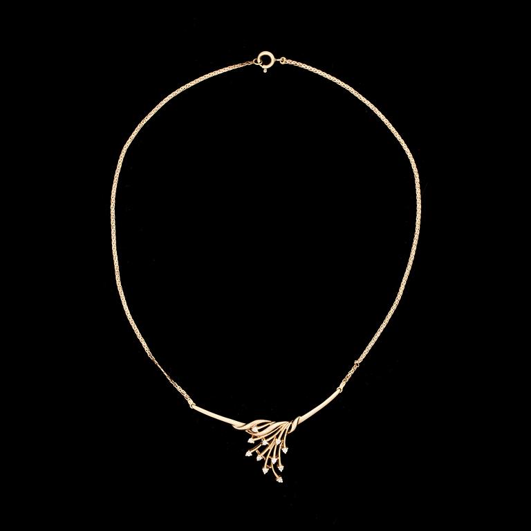 COLLIER, guld 18k, vikt ca 7g.