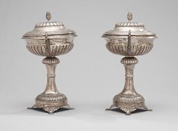 Two Swedish sugarbowls with covers, 1835.