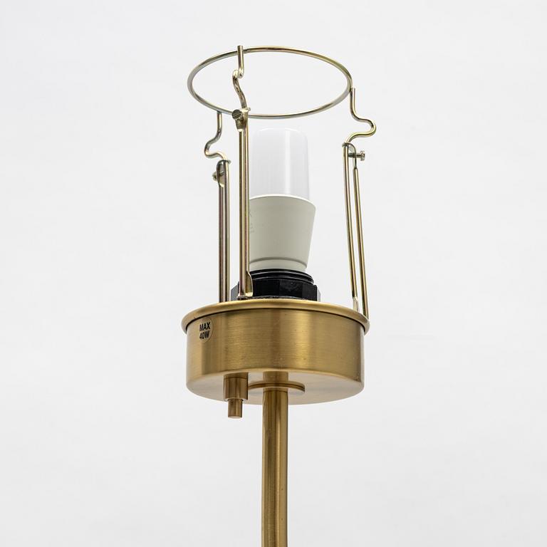 Josef Frank, floor lamp, model 2568/"lilla kamelen", Firma Svenskt Tenn, 2012.