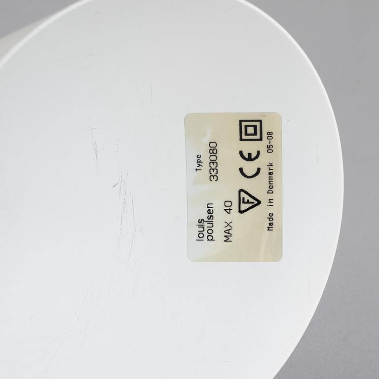 Arne Jacobsen, vägglampa, "AJ", Louis Poulsen, Danmark.