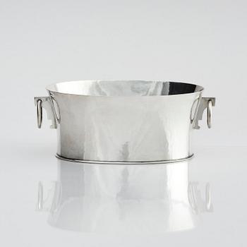 Gunnar Cyrén, a sterling silver bowl with handles, Gävle 1989.