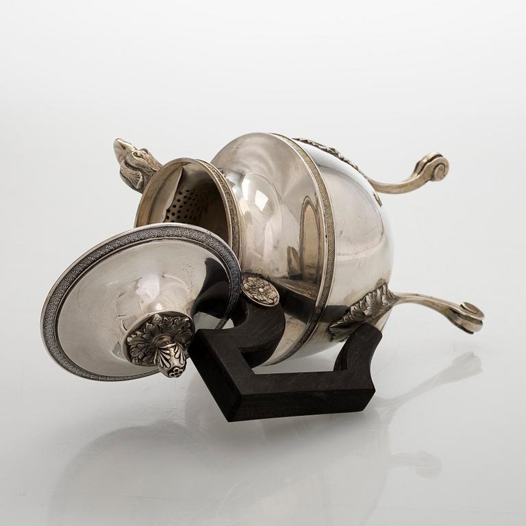 A silver teapot, Martin Mayer, Germany presumably 1888-1890s.