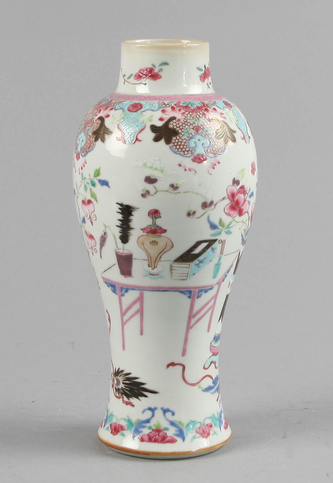 VAS, porslin, Kina, Qianlong, 1700/1800-tal.
