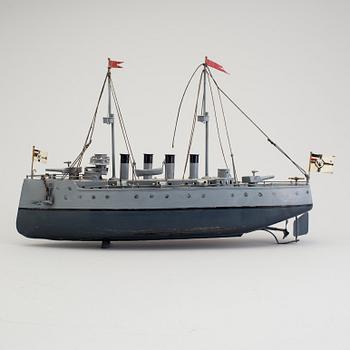 A tinplate Bing New Armored Cruiser series, Germany, ca 1912-14.