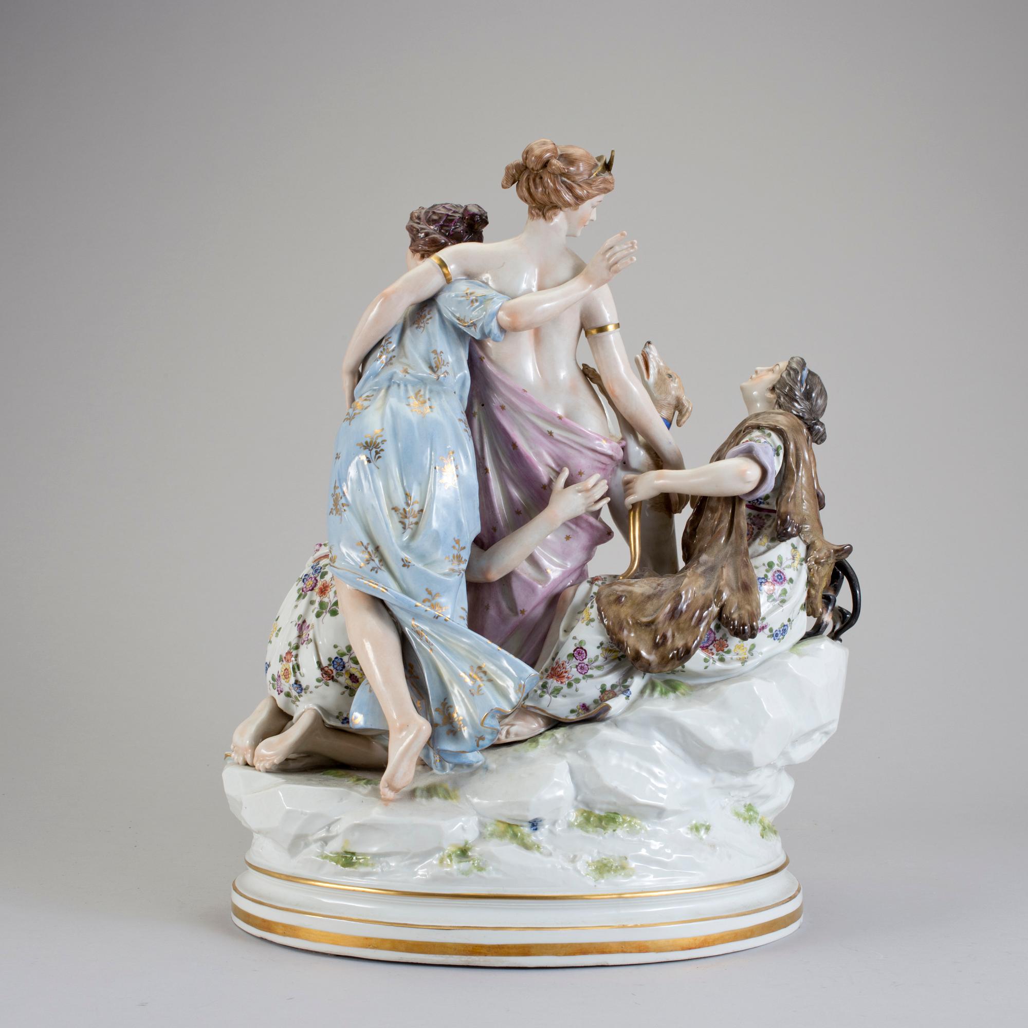 FIGURGRUPP, porslin, 1900-talets första hälft.