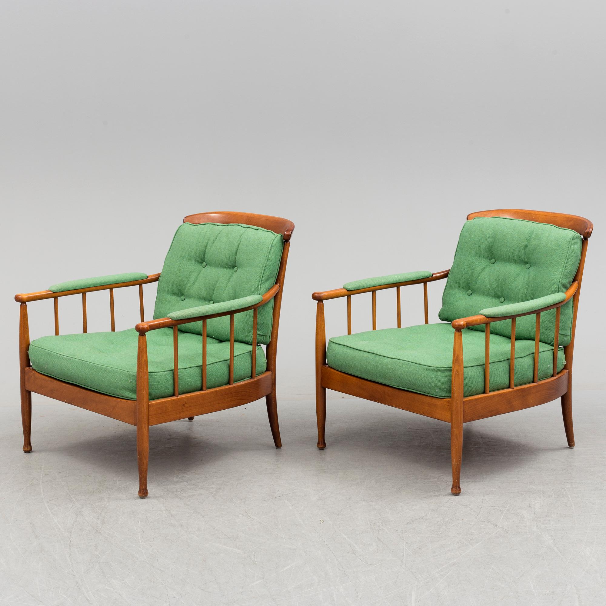 KERSTIN HÖRLIN-HOLMQVIST, fåtöljer, ett par, "Skrindan", OPE-möbler, 1900-talets andra hälft.