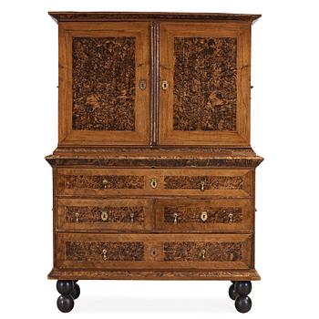 1159. A Swedish late Baroque 1720/30's cupboard.