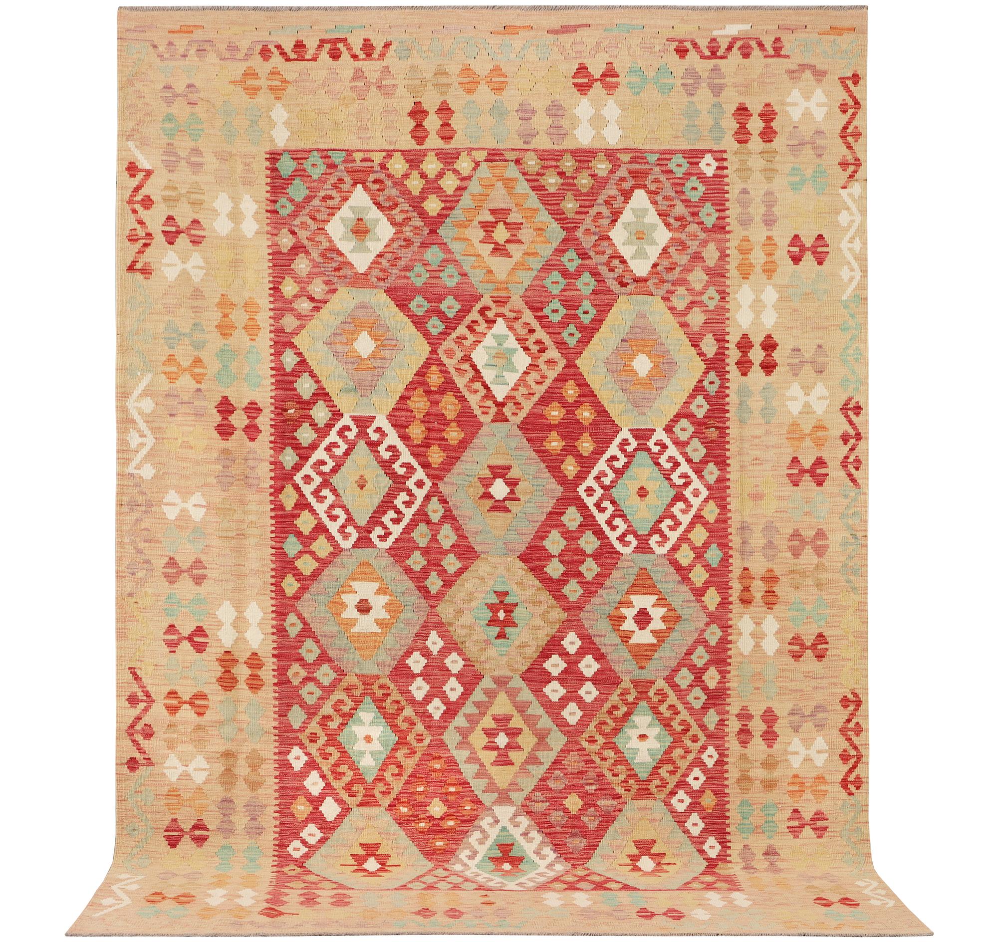 A Kelim carpet, c. 292 x 202 cm.