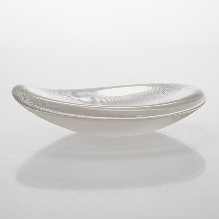 Tapio Wirkkala, malja, "Lehti", signeerattu Tapio Wirkkala Iittala -57.