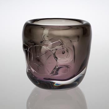 A Bengt Edenfalk 'Talatta' glass vase, Skruf 1960.