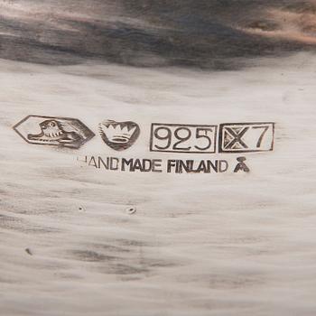 EVA HIDSTRÖM, MALJA, sterlinghopeaa ja emalia. Hopeakeskus, Hämeenlinna 1975.