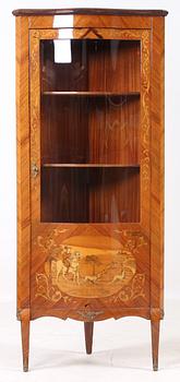 VITRINSKÅP, rokokostil, 1900-tal.