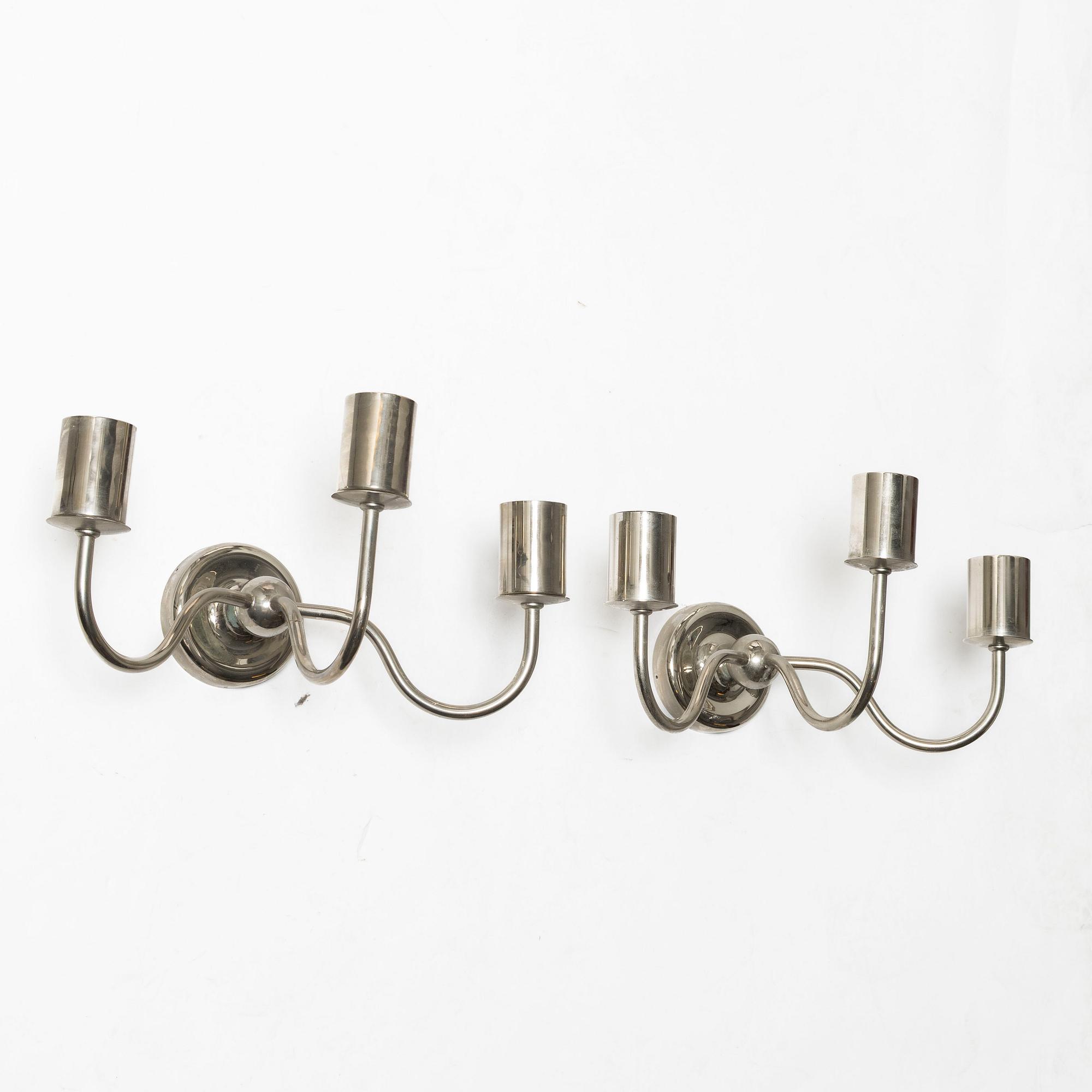 Josef Frank, a pair of model 2571/3 wall lamps, Svenskt Tenn.