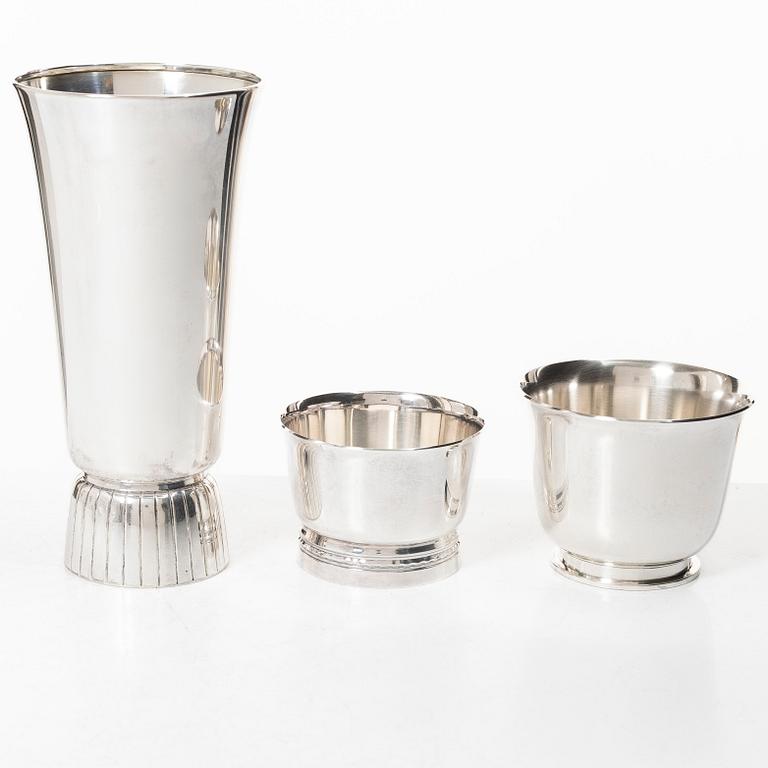 A silver vase and two bowls, Jacob Ängman, Eric Löfman, and Borgila respectively.