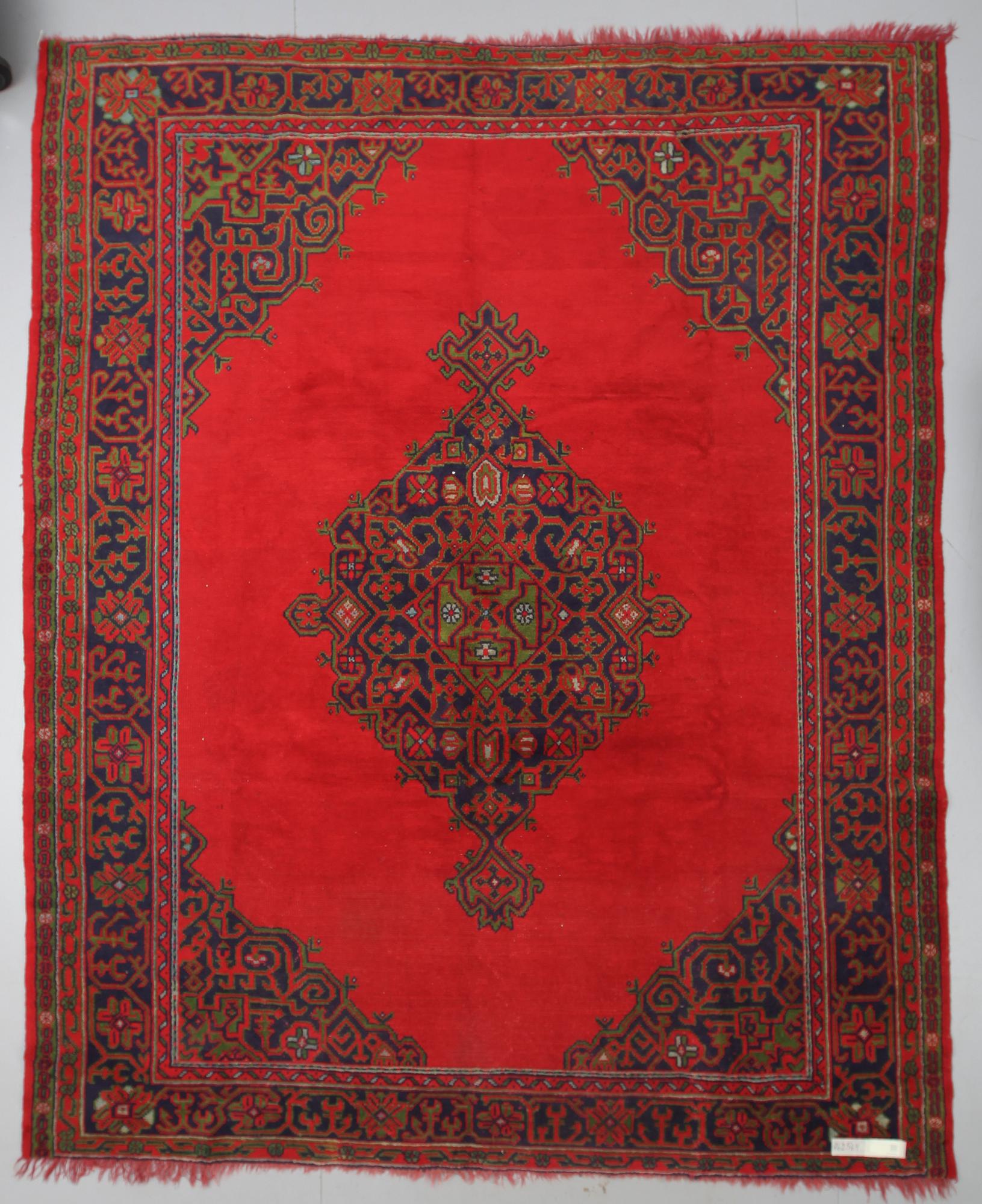 MATTA, Ushak, old, ca 355 x 285 cm.