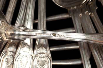 SKEDAR SAMT SKINKGAFFEL,  13+1 st, silver."Engelsk snäck". Bland annat Anders Lundqvist, 1844, Stockholm. Vikt ca 872g.