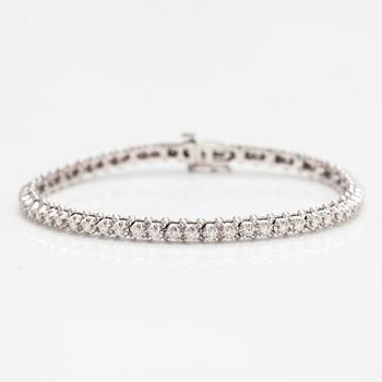 Armband, 14K vitguld och diamanter ca 1.18 ct tot.