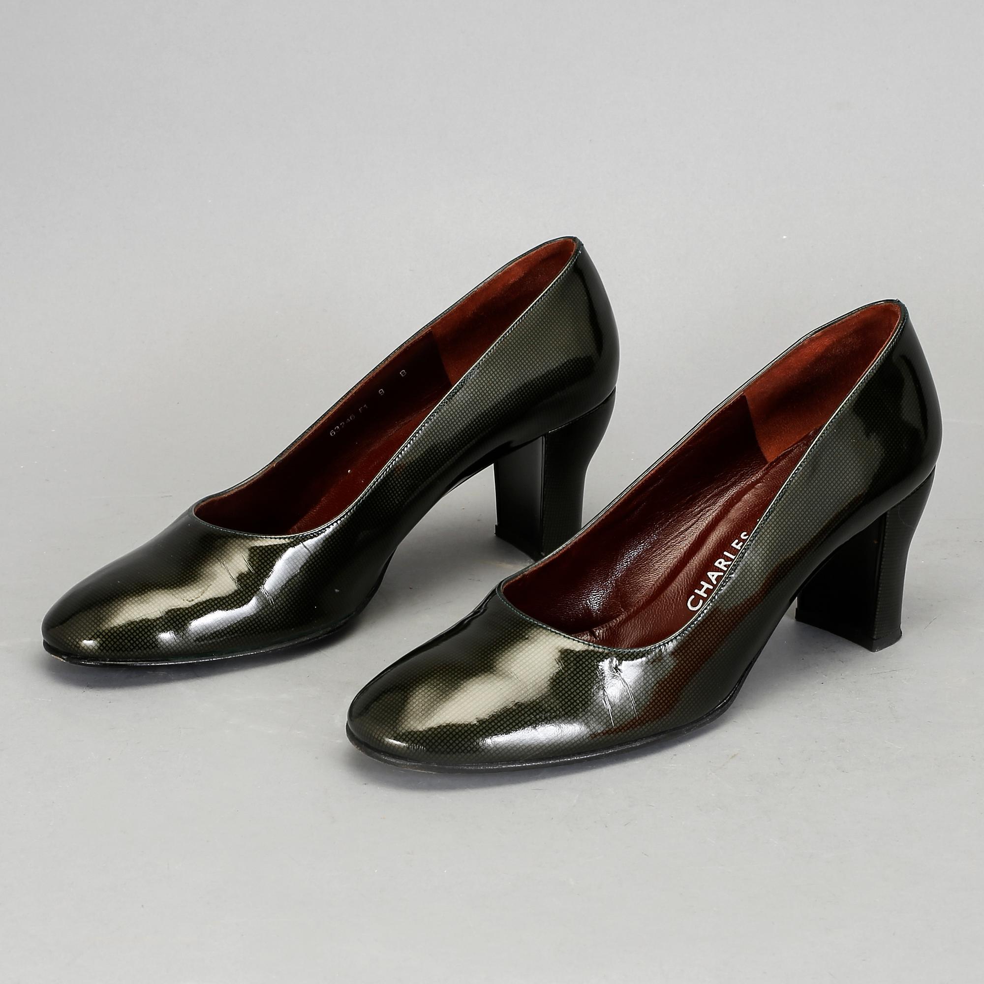 VÄSKA samt SKOR, Charles Jourdan, Paris.