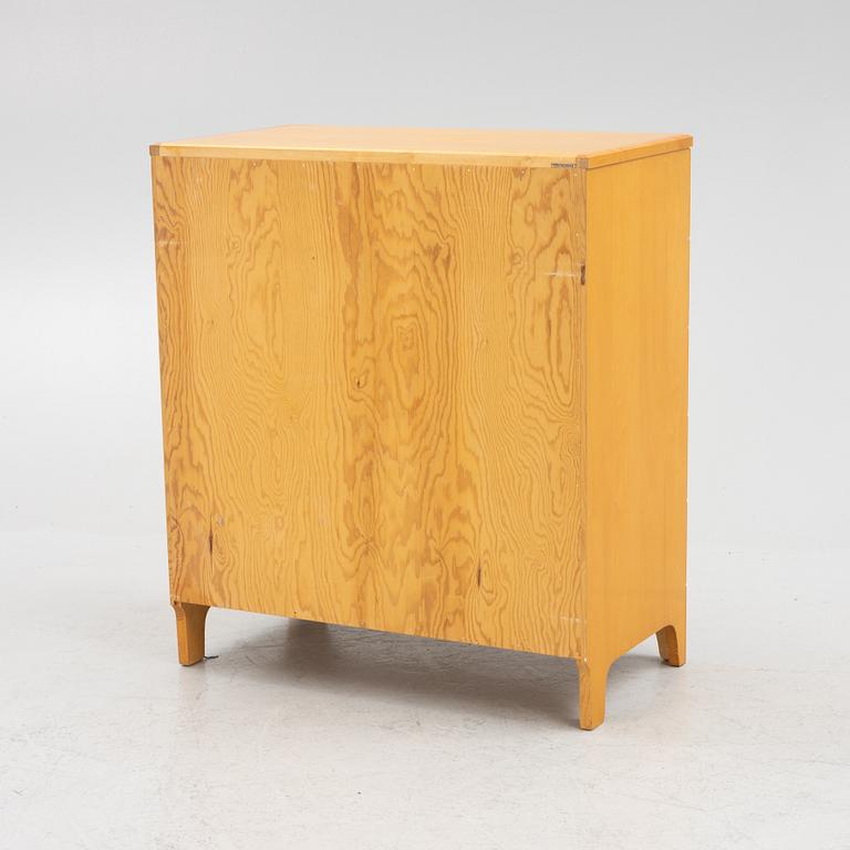 Carl Malmsten, a 'Vidar' chest of drawers.