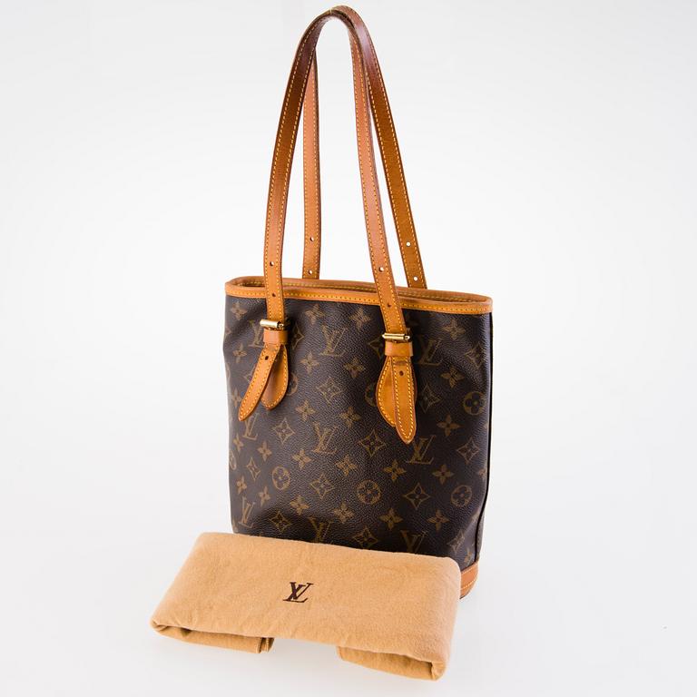 LOUIS VUITTON MONOGRAM PETIT BUCKET BAG.