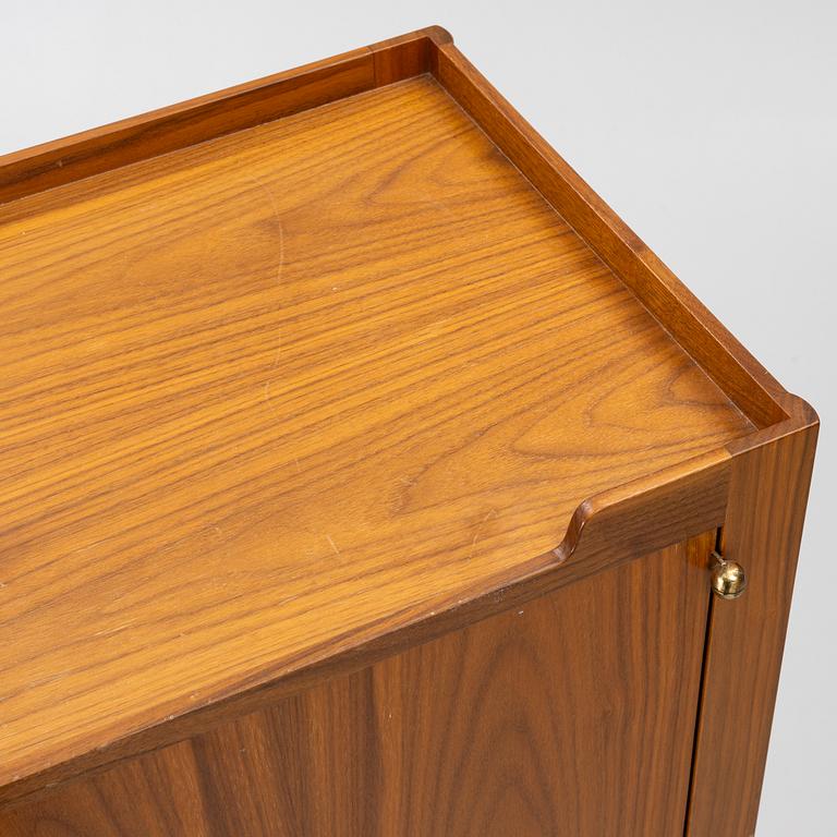 Josef Frank, Cabinet, model B 2135, Firma Svenskt Tenn, post 1985.