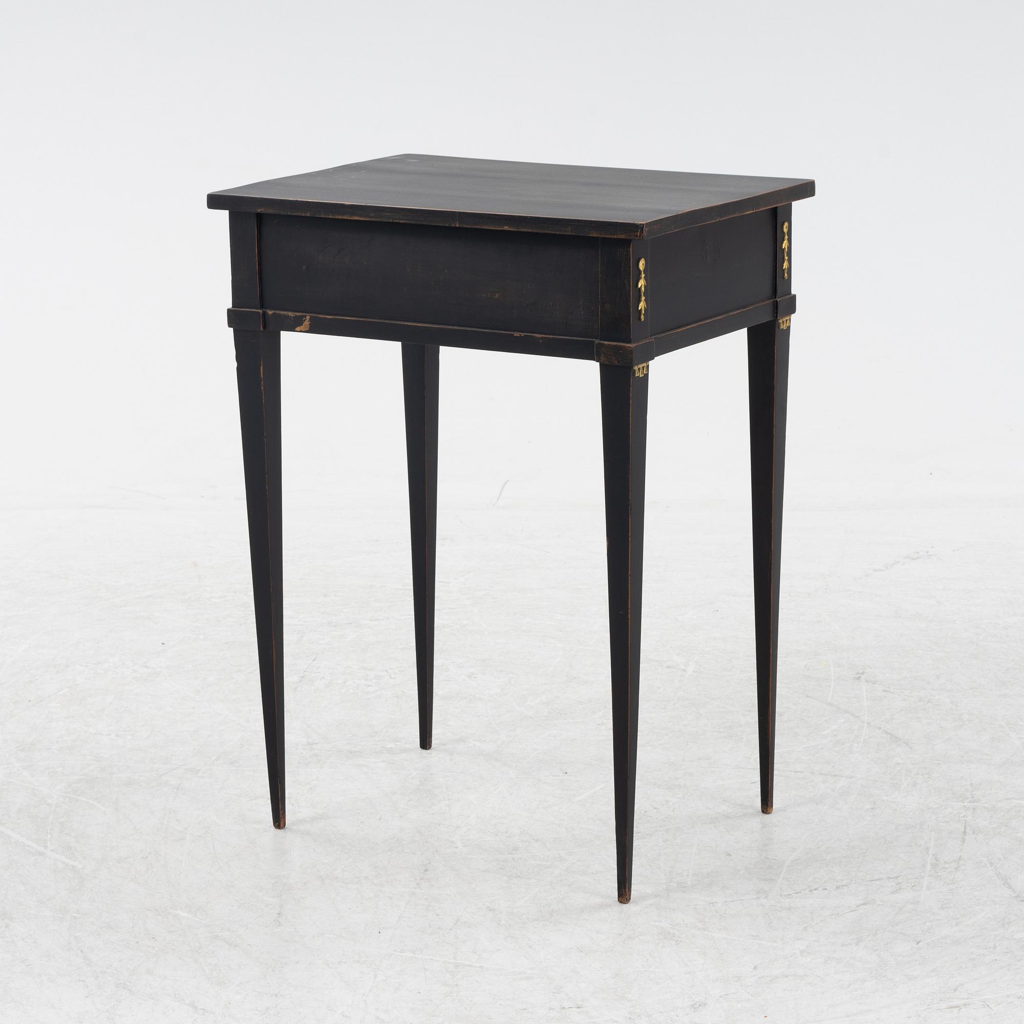 Sybord, sengustaviansk stil, sent 1800-tal.