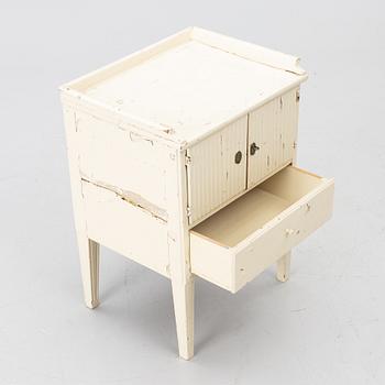 A bedside cabinet, 19th century.