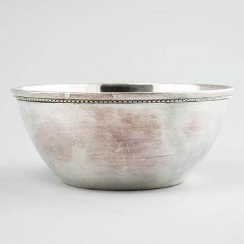 A collection of silver, 7 pcs, i.a needle dishes, 19th-20th century. Weight 335 g.