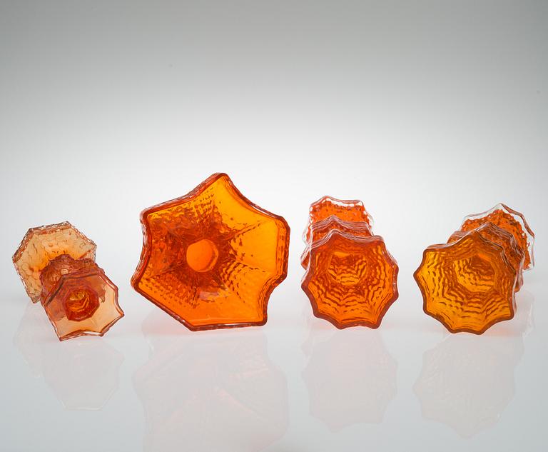 NANNY STILL, VASER, glas, 4 st, "Fenomena", Riihimäen lasi. I produktion 1968-1972.