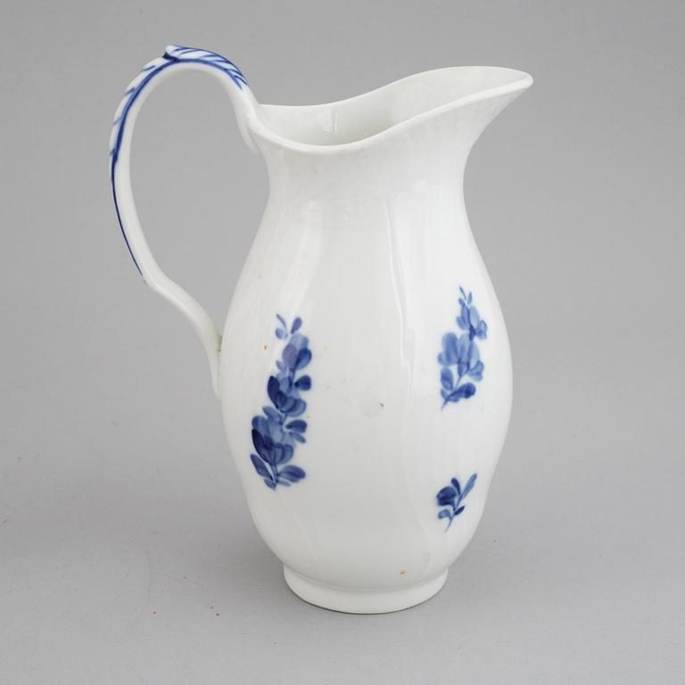 SERVIS,  Royal Copenhagen, Blå Blomst, ca 80 delar, Danmark.