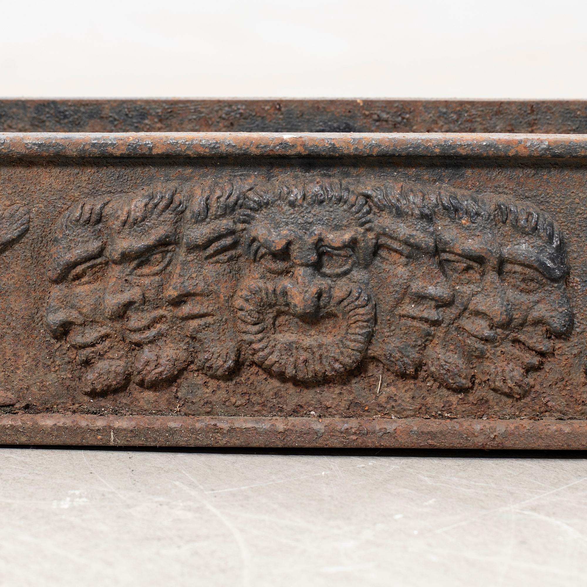 Anna Petrus, "Blomlåda Nr 1", Näfveqvarns bruk.