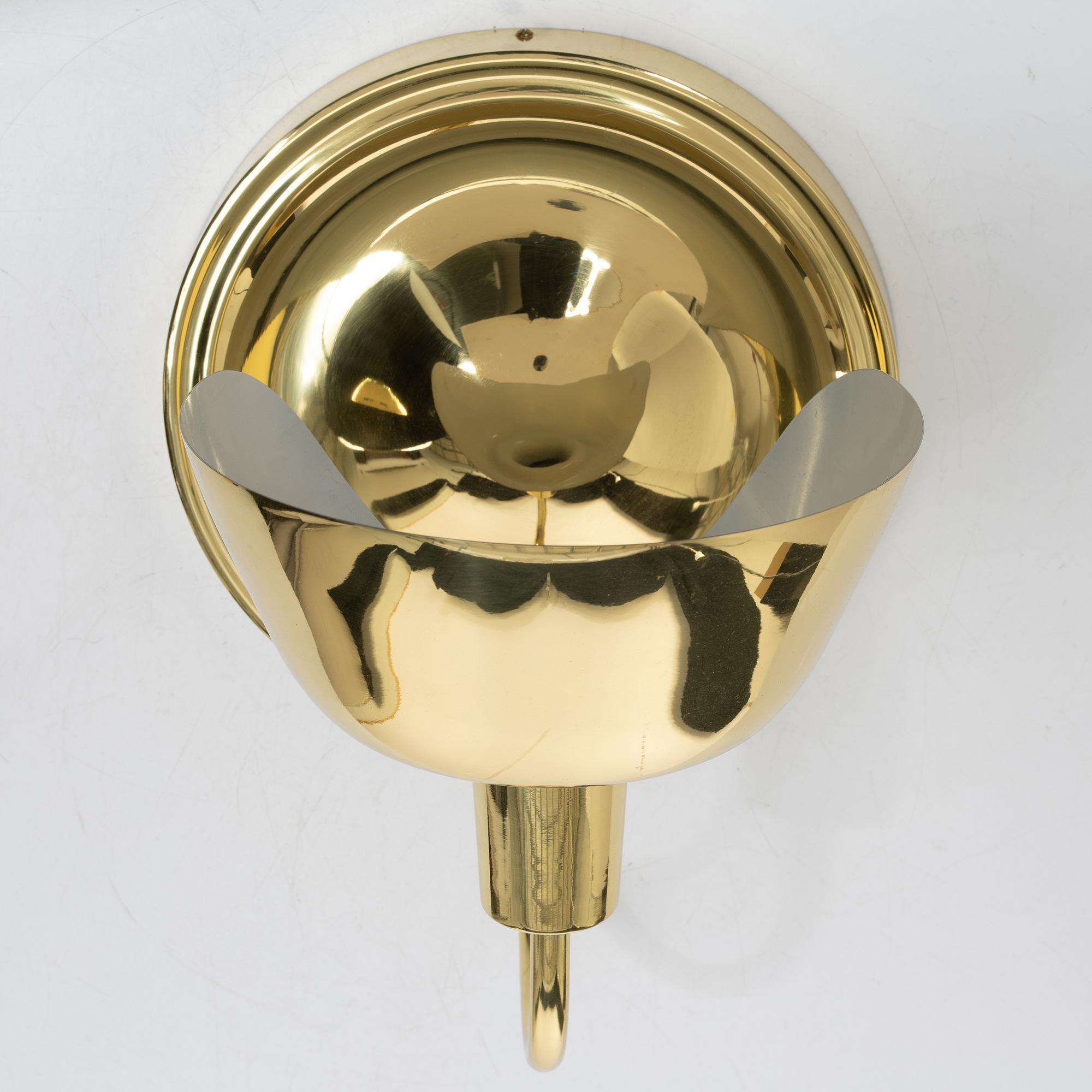 Josef Frank, A pair of wall lamps, model 2389, Svenskt Tenn.