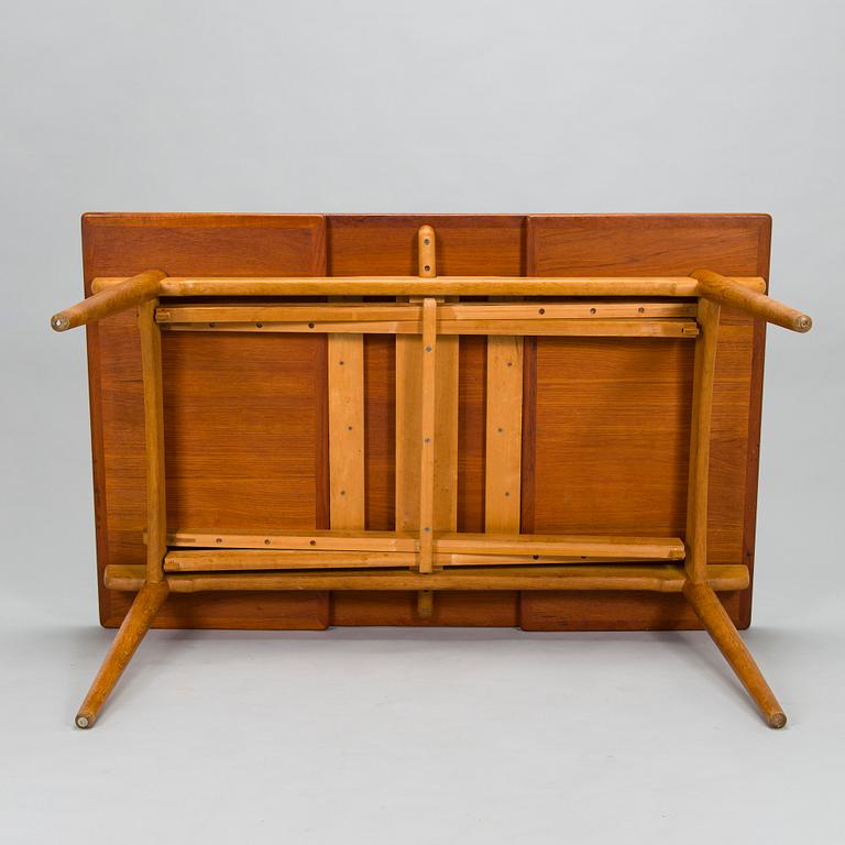 Hans J. Wegner, a 1950/1960s, 'AT-312',  Andreas Tuck, Danmark.