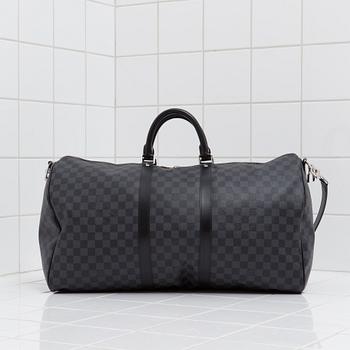 VÄSKA, "Keepall 55 bandouliere damier graphite", Louis Vuitton.