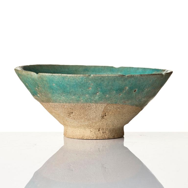 A Kashan pottery bowl, Persia, 13th century.