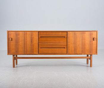SIDEBOARD, "Arild", Nils Jonsson, Troeds, 1900-talets andra hälft.